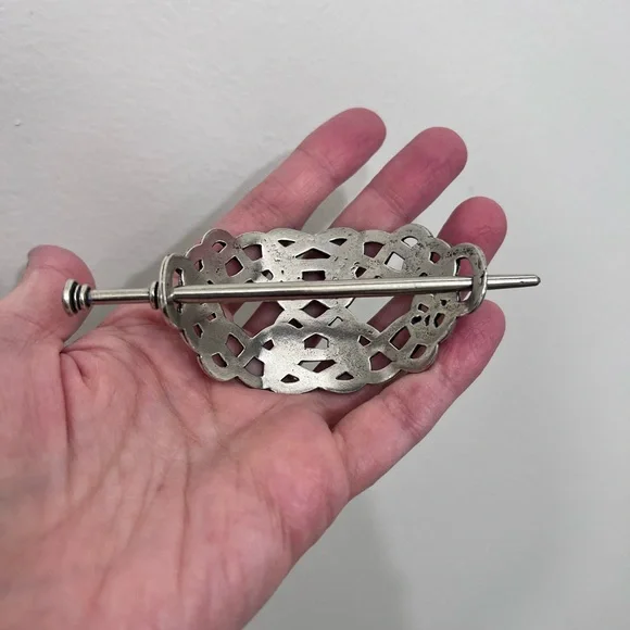 Pewter Celtic Knot Hair Slide - Picture 4 of 4